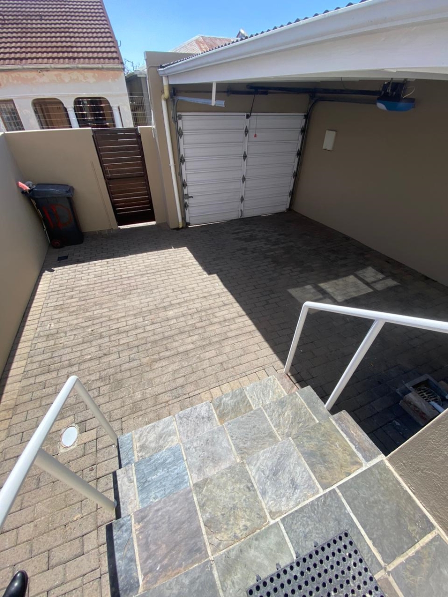 3 Bedroom Property for Sale in Observatory Western Cape